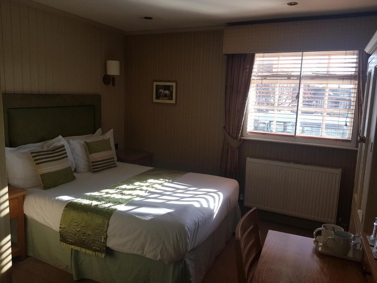 Bed and Breakfast Red Cow Nantwich Кру Экстерьер фото
